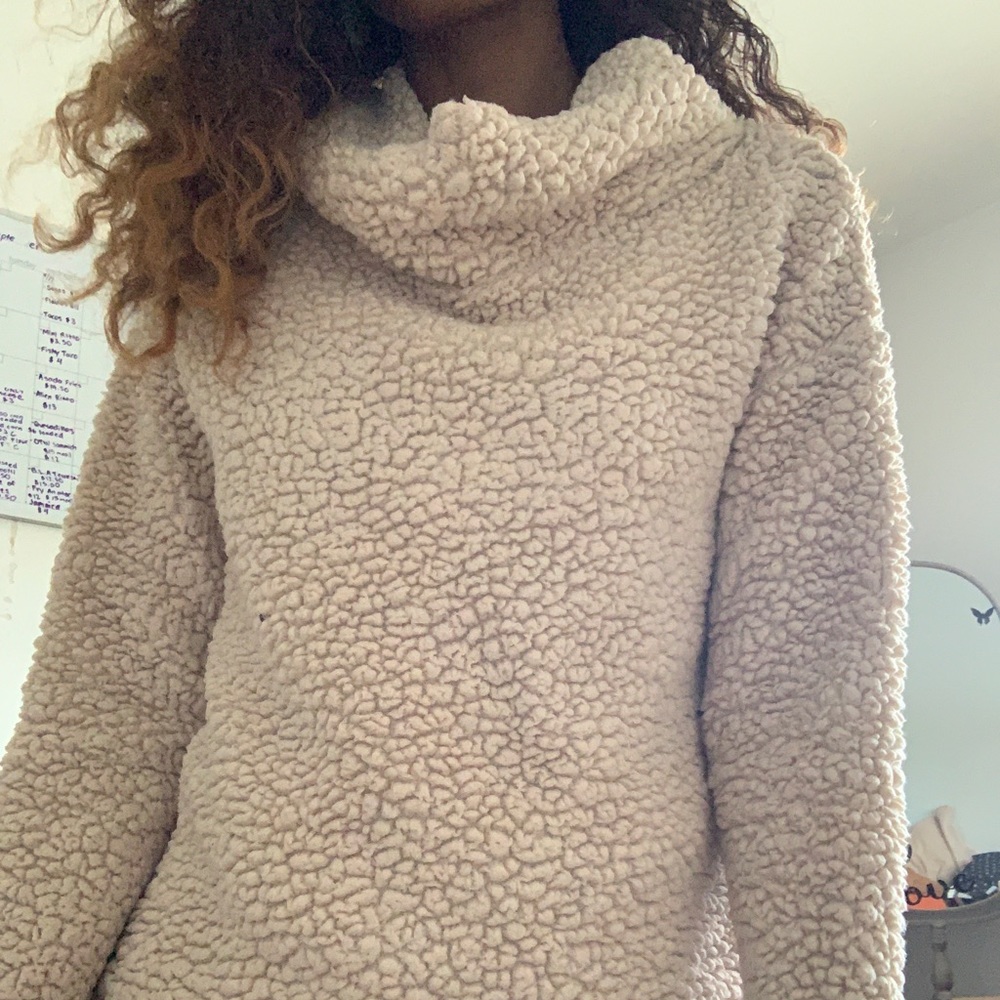 FUZZY SWEATER